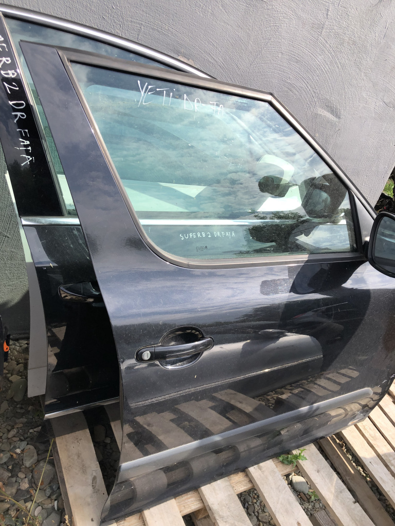 Usa dreapta fata Skoda Yeti - Motorina 2010, CU DEFECT