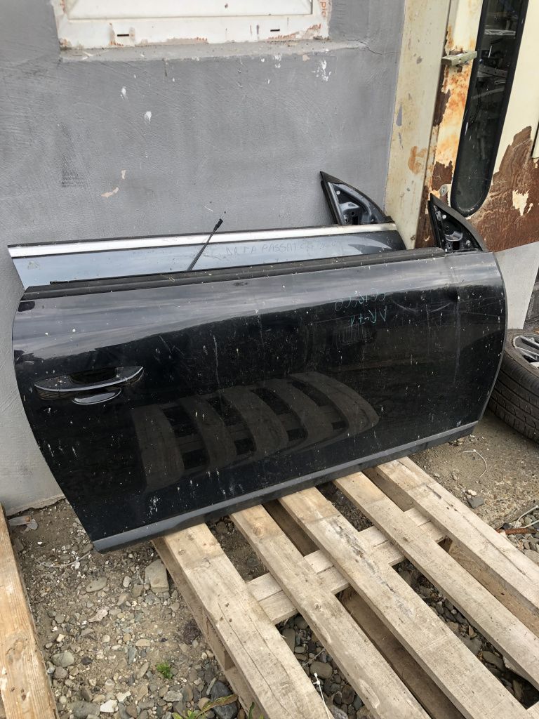 Usa dreapta fata Volkswagen Scirocco - Motorina 2010, -
