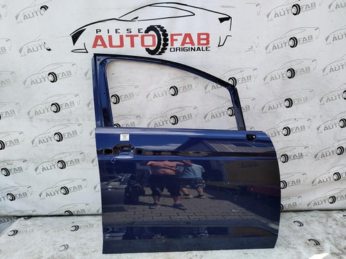 Usa dreapta fata Volkswagen Touran 5T an 2015-2016-2017-2018-2019-2020-2021-2022-2023-2024-2025 FRLZ...