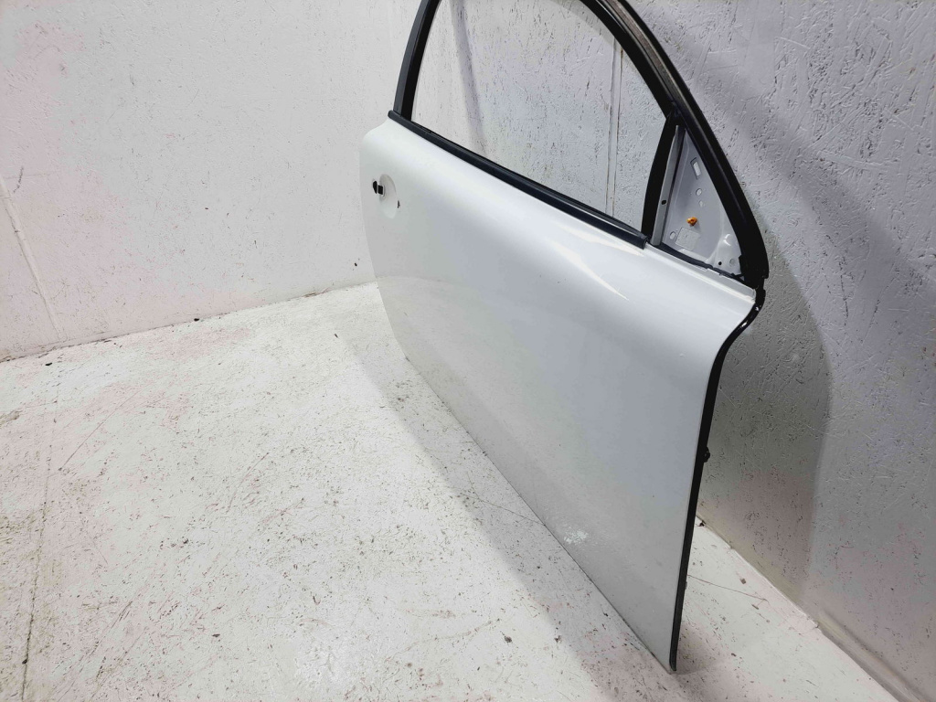 Usa dreapta fata Volvo C30 Coupe Facelift Rdesign [Fabr 2006-2013] 61400 Ice White Sod