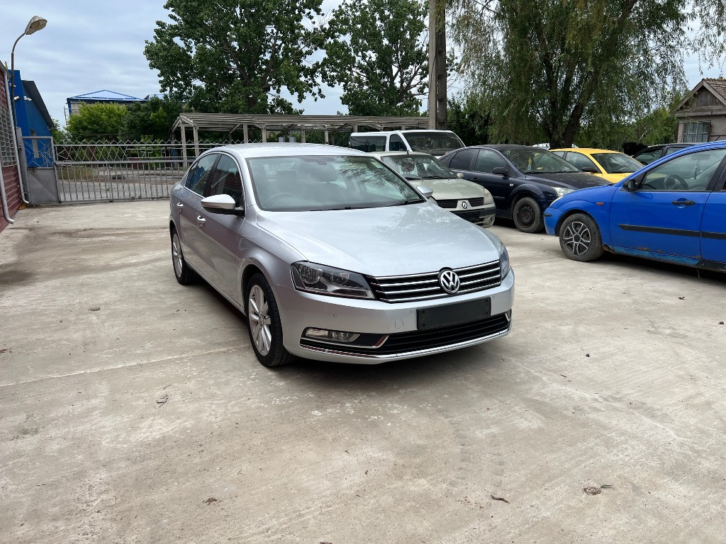 Usa dreapta fata VW Passat B7 -an 2010-2015