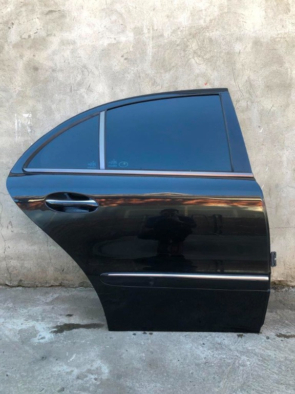 Usa dreapta spate AVANTGARDE Mercedes C Class W203 2000-2007