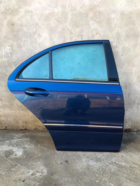 Usa dreapta spate AVANTGARDE Mercedes C270 W203