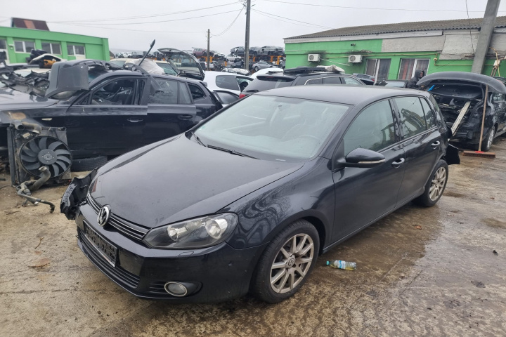 Usa dreapta spate complet echipata Volkswagen Golf 6 2009 hatchback 2.0 diesel