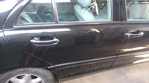 Usa dreapta spate MERCEDES-BENZ C-CLASS W203 NEGRU