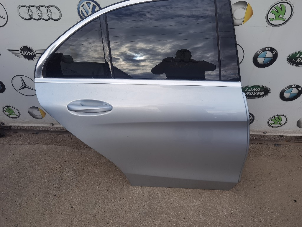 Usa dreapta spate Mercedes C class w205 berlina