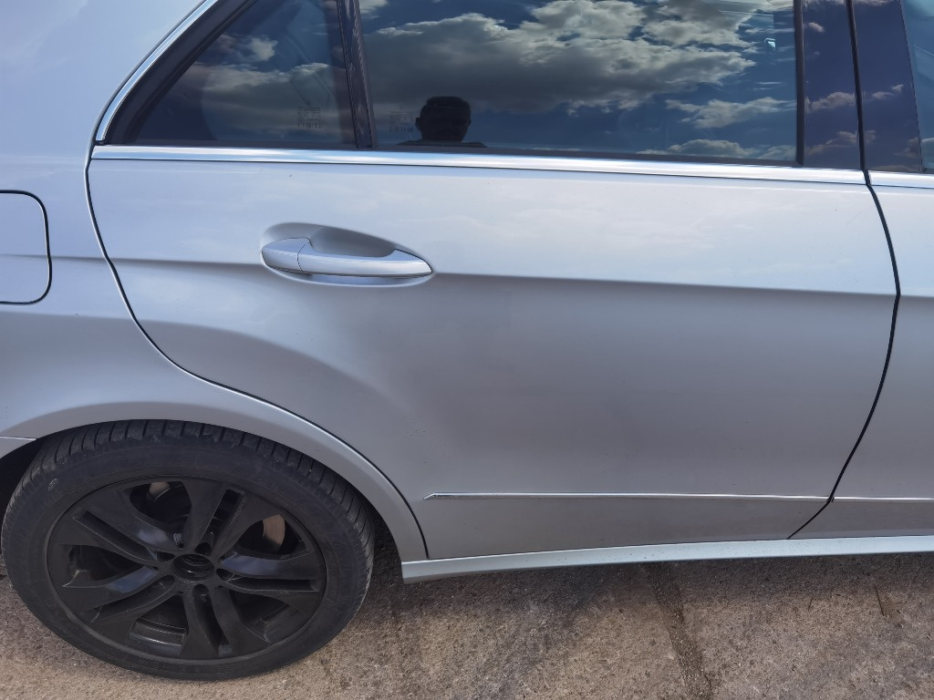Usa dreapta spate Mercedes E class 2011 W212