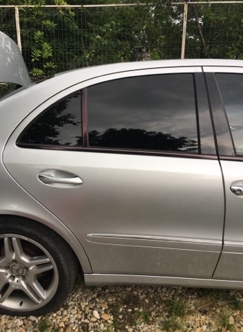 Usa dreapta spate Mercedes E class w211 2005