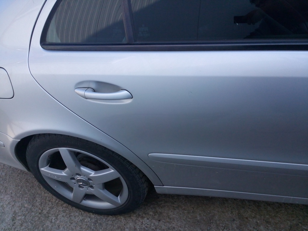 Usa dreapta spate Mercedes E class w211 Classic