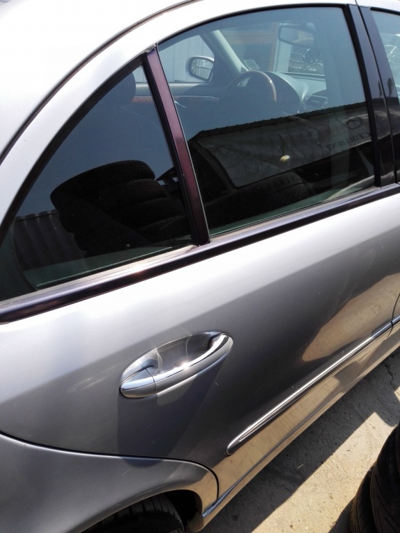 Usa dreapta spate Mercedes E class w211 Elegance