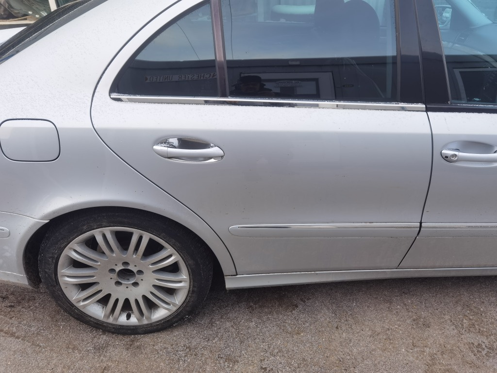 Usa dreapta spate Mercedes E280 cdi w211 facelift