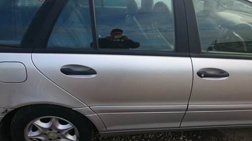 Usa dreapta spate mercedes w203 Break