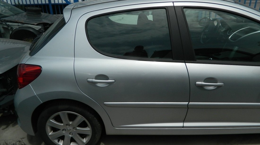 Usa dreapta spate Peugeot 207 Hatchback 1.4 benzina model 2006