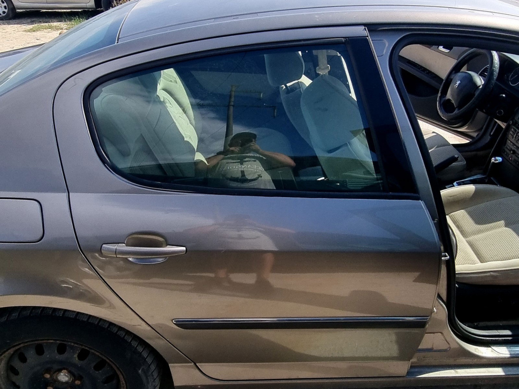 Usa dreapta spate PEUGEOT 407 [Fabr 2004-2010] 2.0 HDI RHR 100 KW / 136 CP