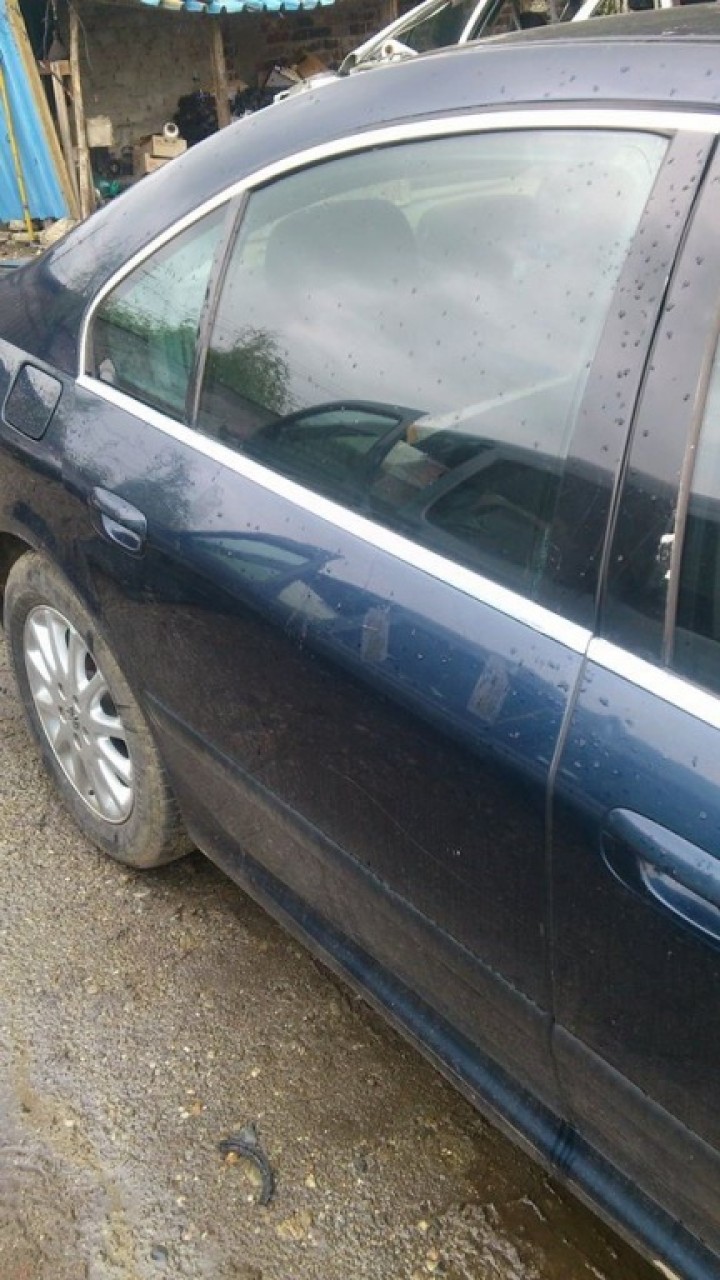 Usa Dreapta Spate Peugeot 607 Culoare Albastra
