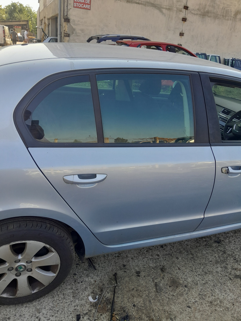 Usa dreapta spate Skoda Superb 2 2011