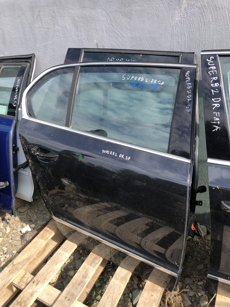 Usa dreapta spate Skoda Superb 2