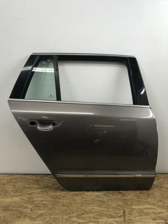Usa dreapta spate Skoda Superb sedan 2010 (Cod intern:23661)