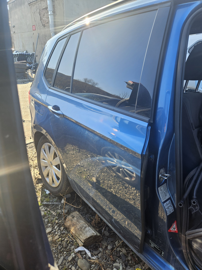 Usa dreapta spate Volkswagen Sportsvan 2015, LA5J