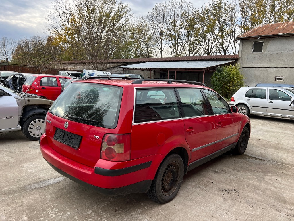 Usa dreapta spate VW PASSAT B 5.5 Combi/ Break