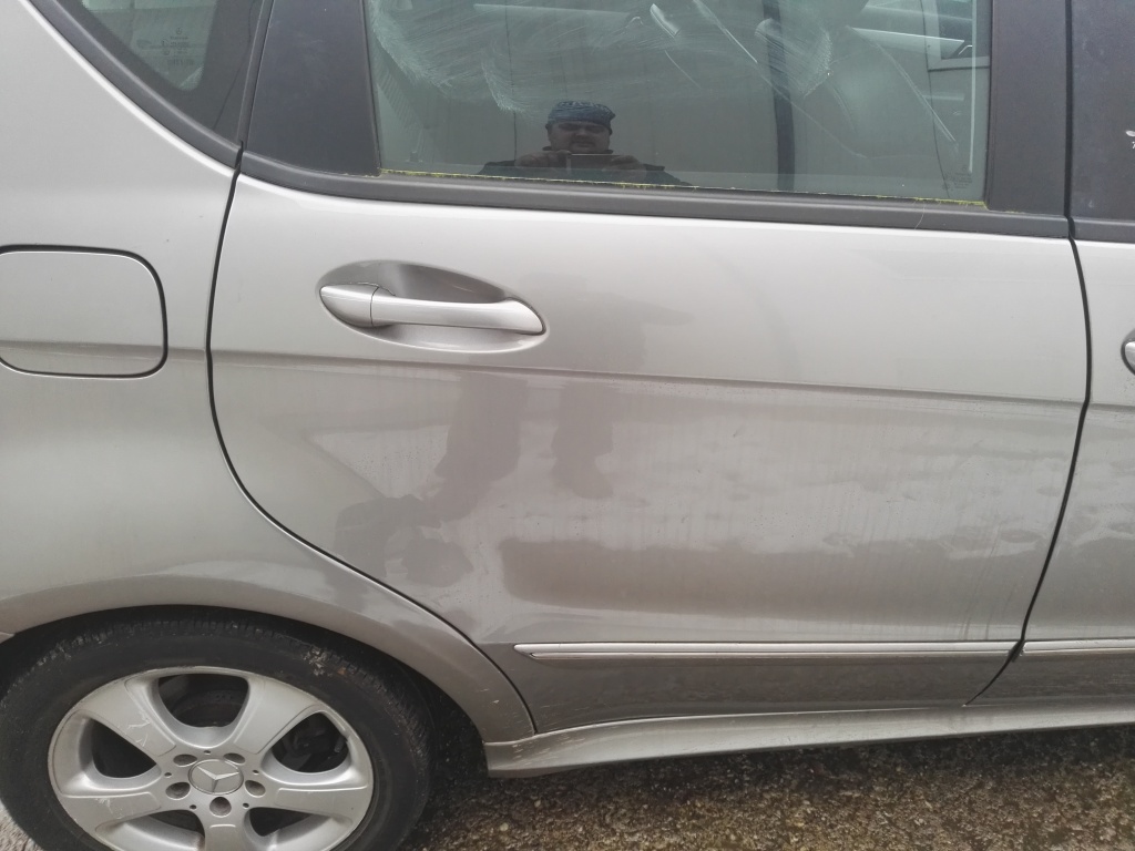 Usa drepata spate Mercedes A150 W169 Avantgarde