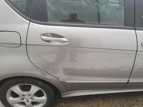 Usa drepata spate Mercedes A150 W169 Avantgarde