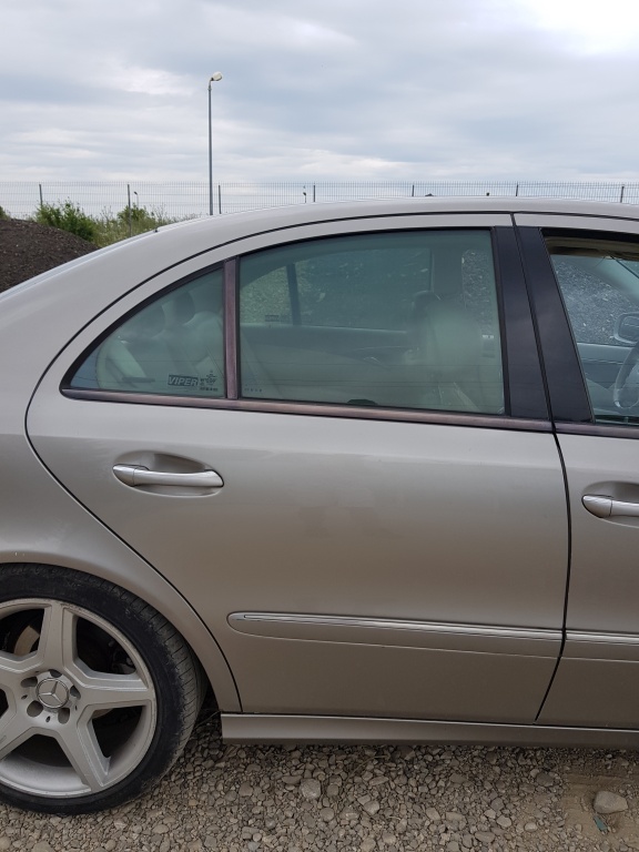 USA DREPATA SPATE MERCEDES E-CLASS W211 BERLINA