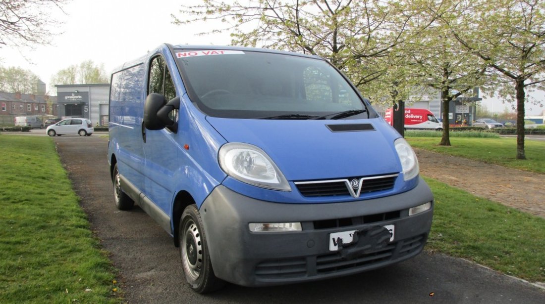 Usa fata 2004 albastru Renault Trafic Opel Vivaro1.9dci cod F9Q 760 .