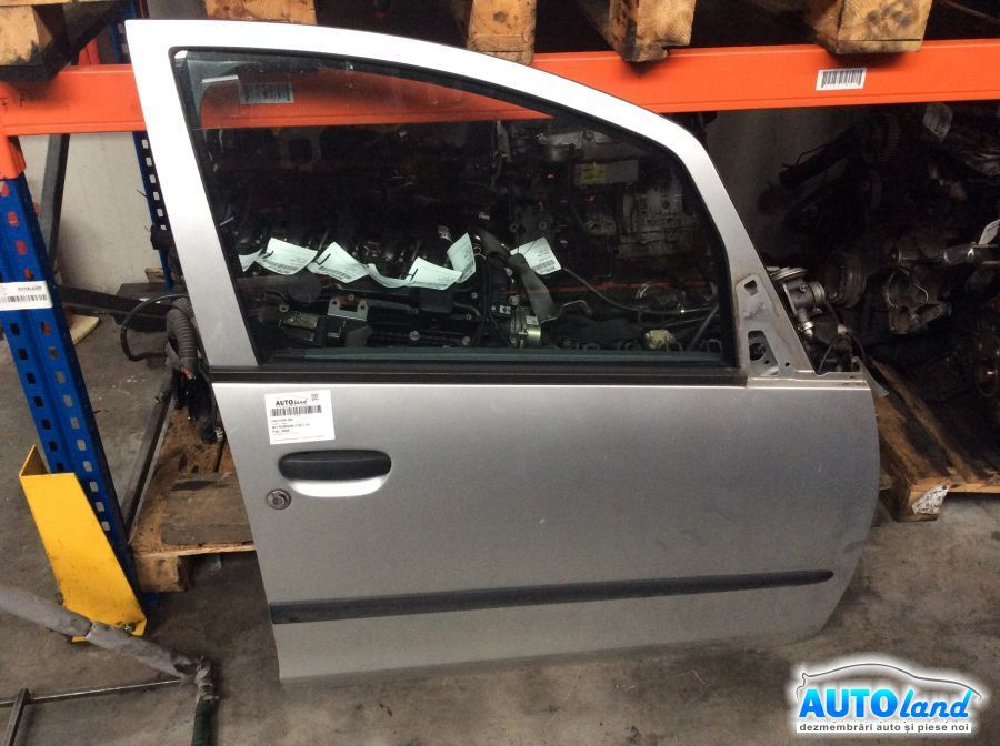 Usa Fata Dreapta Argintie, Goala Mitsubishi COLT VI 2004