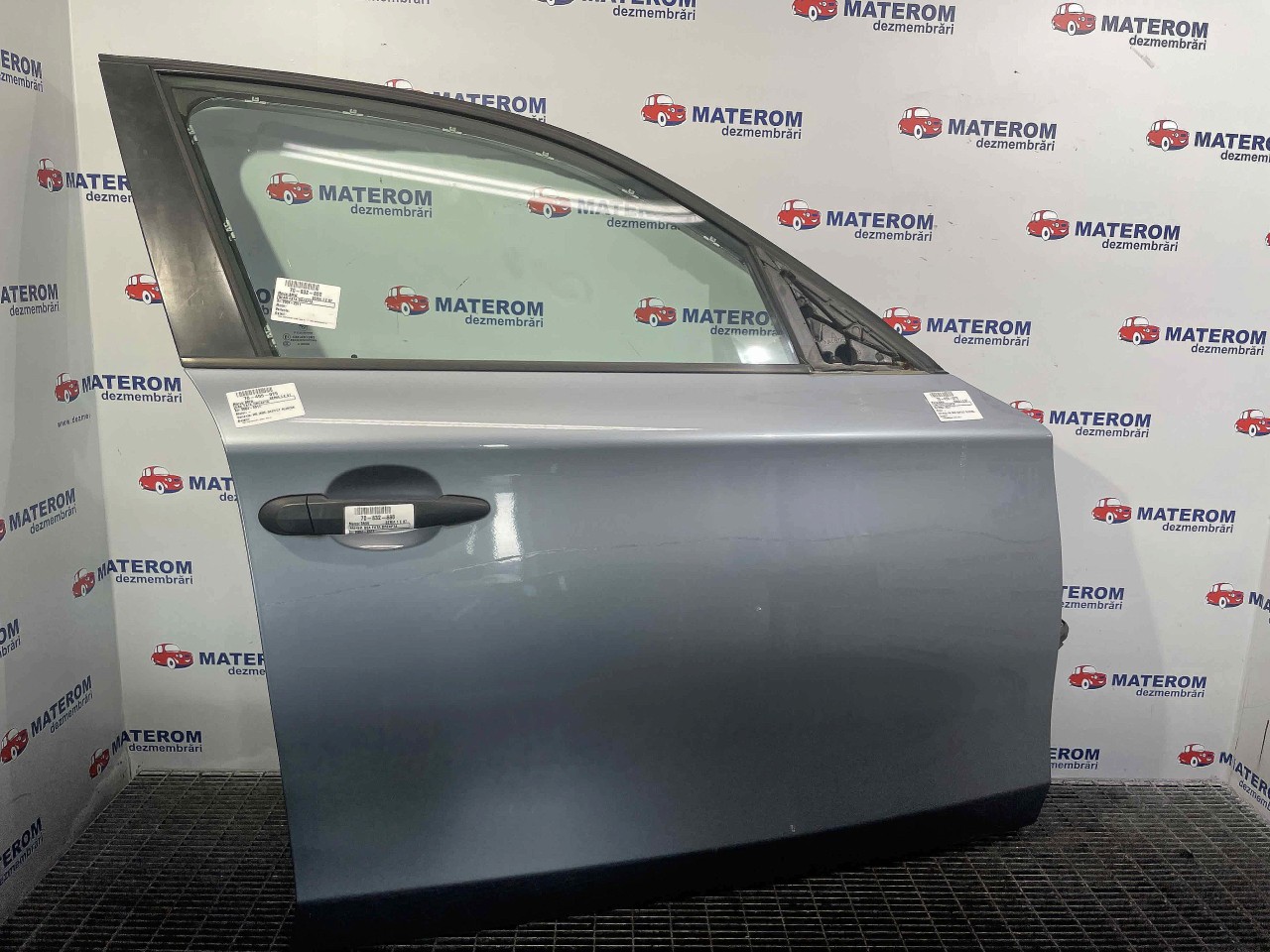 USA FATA DREAPTA BMW SERIA 1 E 87 - - (2004 2011)