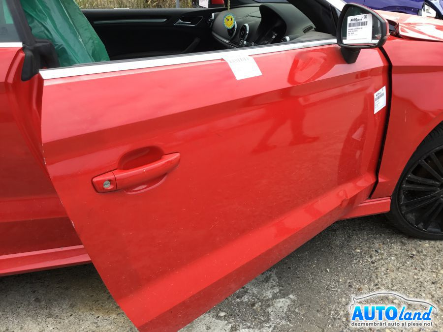 Usa Fata Dreapta Cabrio,cu Mica Indoitura in Partea de Jos Audi A3 8V1 2012