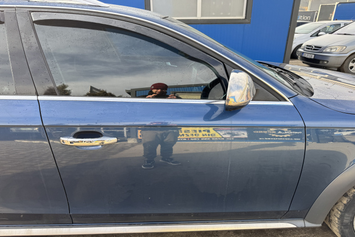 Usa fata dreapta culoare LZ5B Audi A4 B8/8K [facelift] [2011 - 2016]