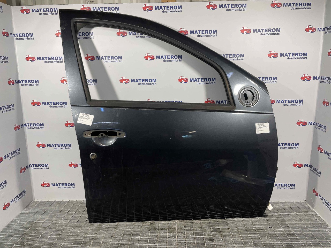 USA FATA DREAPTA DACIA DUSTER - - (2010 2018)