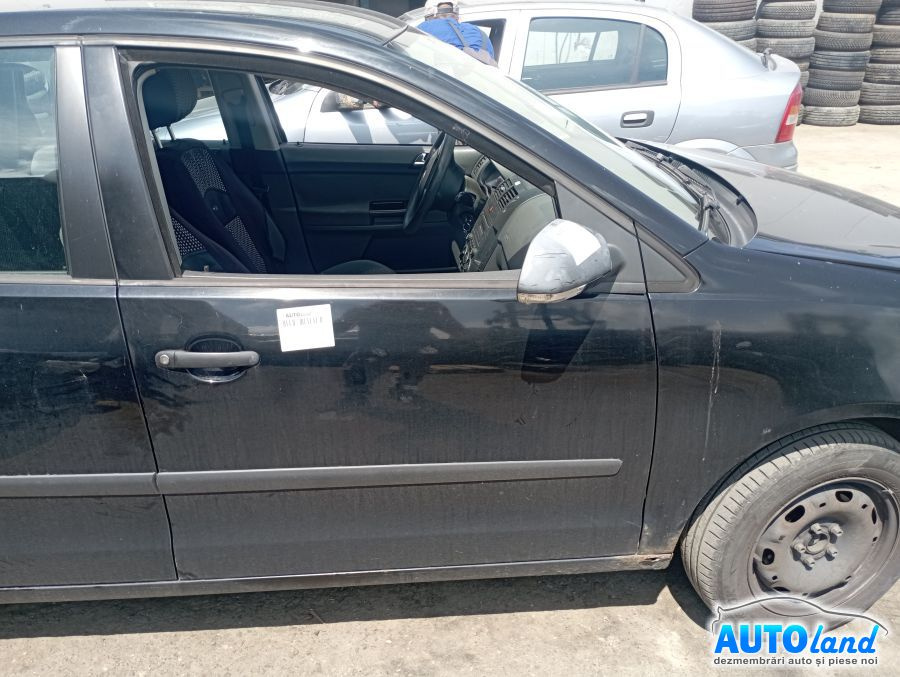 Usa Fata Dreapta Goala Volkswagen POLO 9N 2001