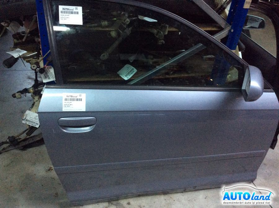 Usa Fata Dreapta Gri in 2 Usi Goala, Indoita Audi A3 8P 2003