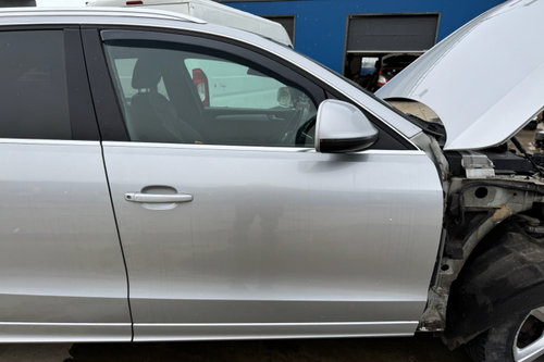 Usa fata dreapta gri LX7W Audi Q5 8R [2008 - 2012]