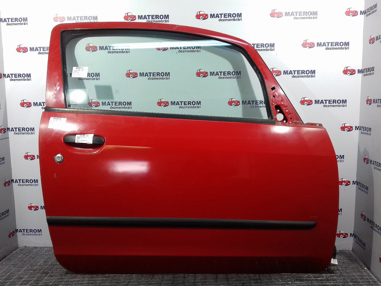USA FATA DREAPTA MITSUBISHI COLT - - (2004 2008)