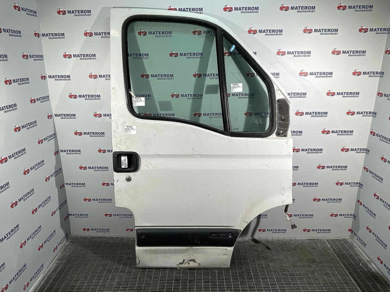 USA FATA DREAPTA RENAULT MASTER MASTER - - (2003 2007)
