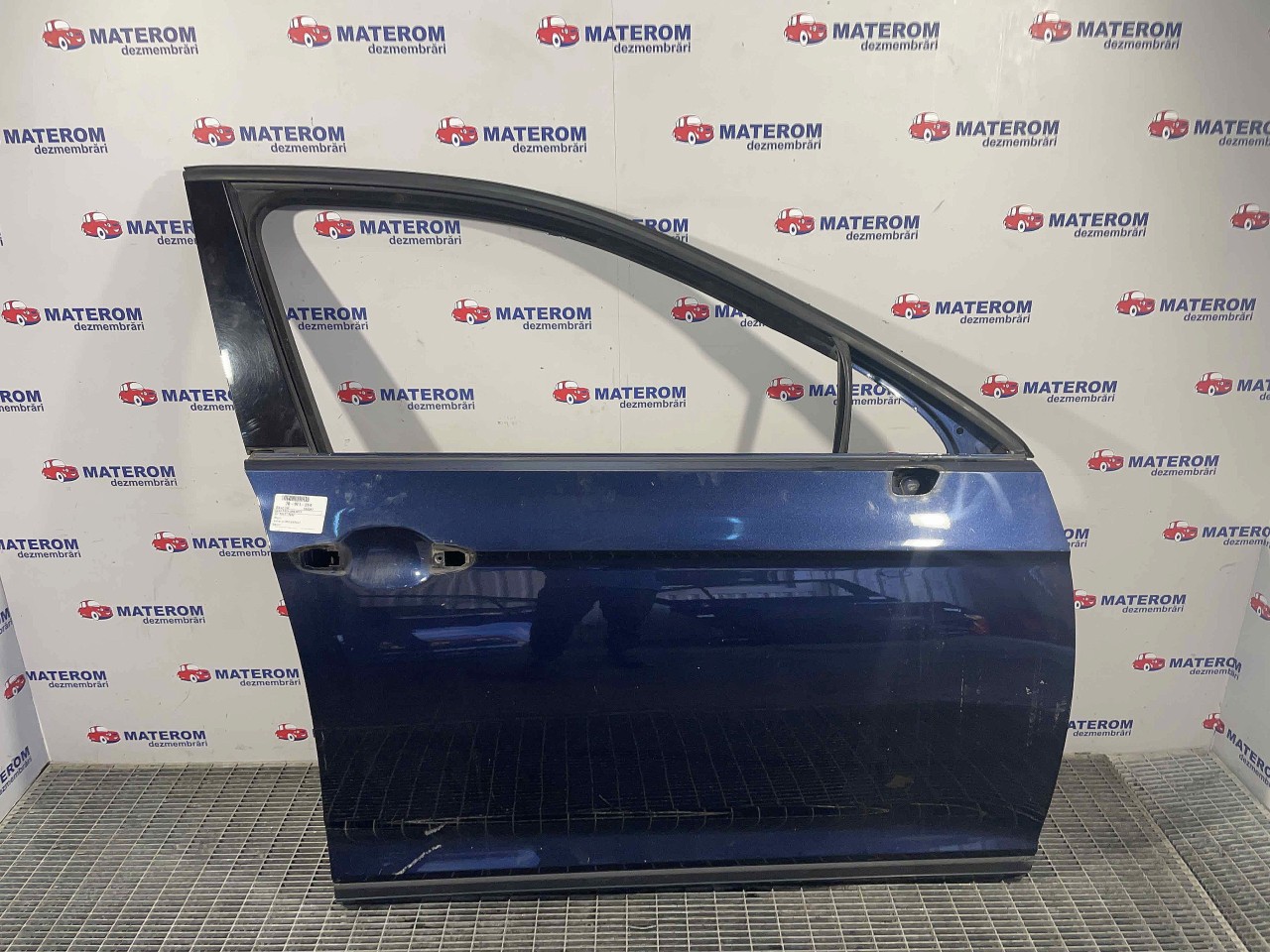 USA FATA DREAPTA VW PASSAT - - (2014 2019)
