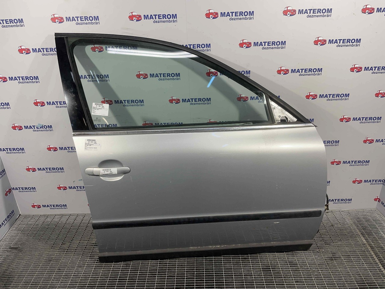 USA FATA DREAPTA VW PASSAT PASSAT - - (2000 2004)