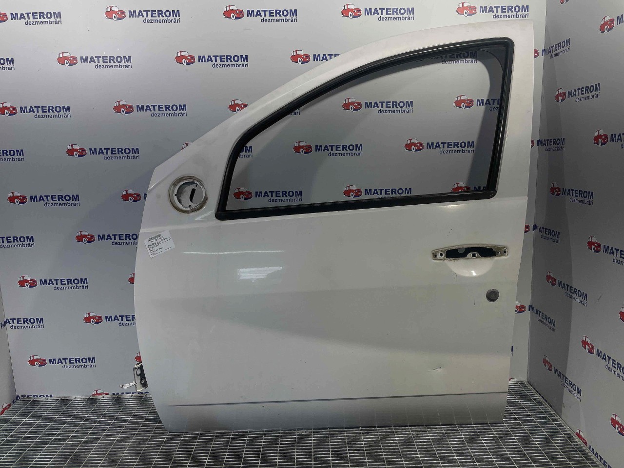 USA FATA STANGA DACIA DUSTER DUSTER - - (2010 2013)