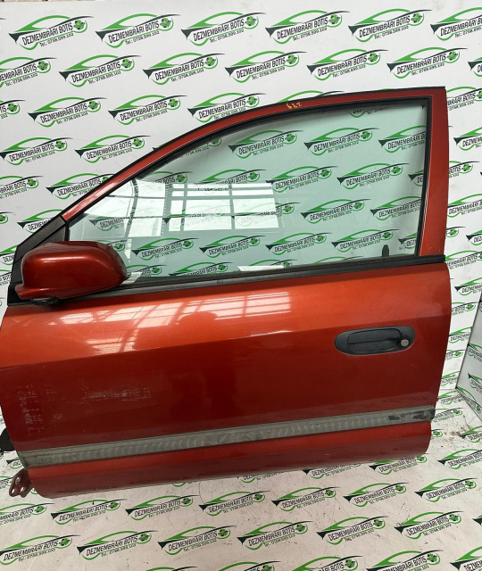 Usa fata stanga Mitsubishi Space Star [facelift] [2002 - 2005] Minivan 1.3 MT (82 hp)