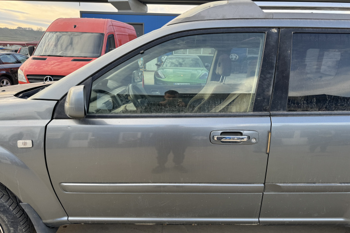 Usa fata stanga Nissan X-Trail T30 [2001 - 2004]
