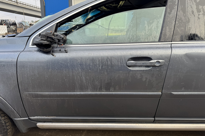 Usa fata stanga Titaniu Grey Pearl Titaniu Grey Pearl Volvo XC90 [facelift] [2006 - 2014]