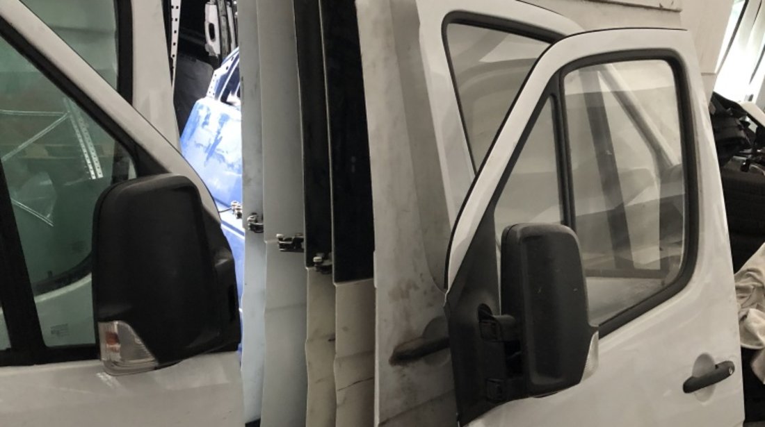 USA fata Volkswagen CRAFTER completa fără oglinda