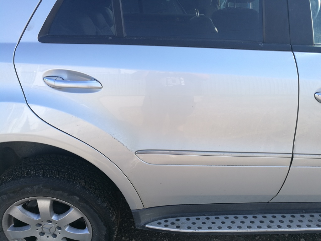 Usa Mercedes ML W164 dreapta spate