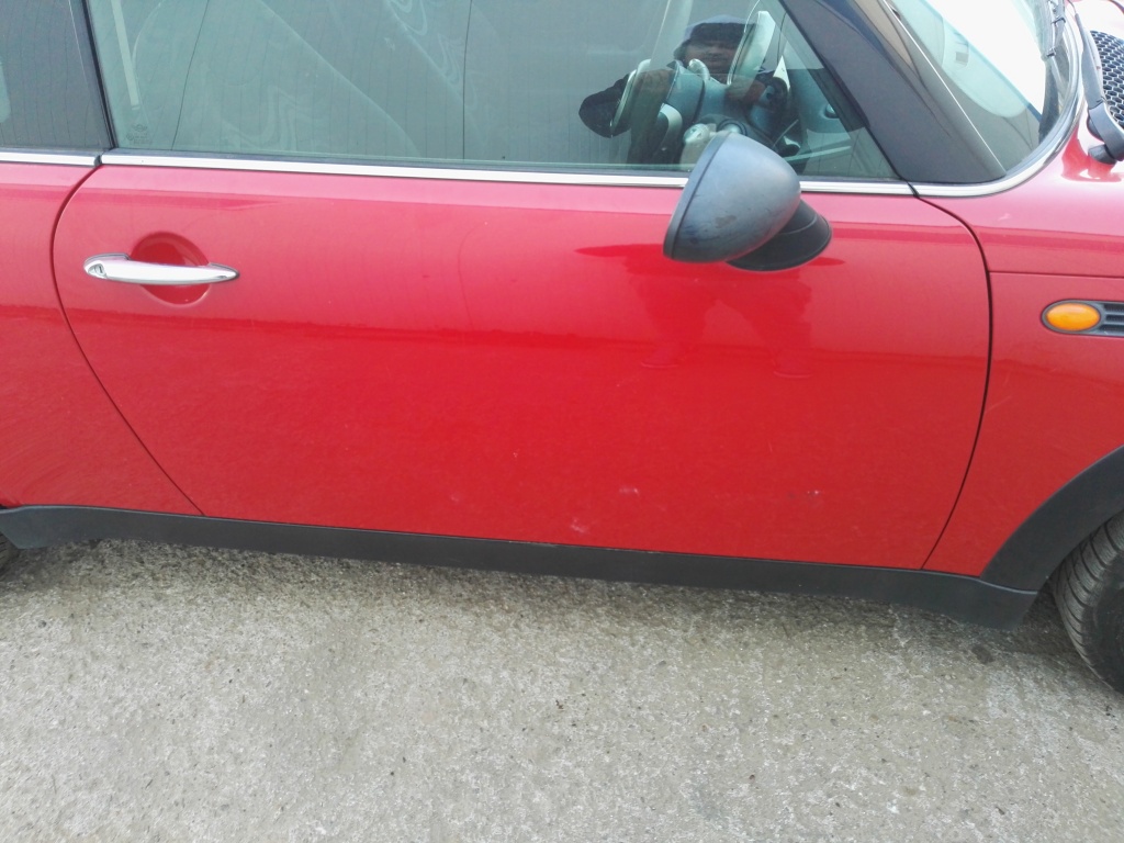 USA Mini One, Mini Cooper DREAPTA ROSU,in stare foarte buna
