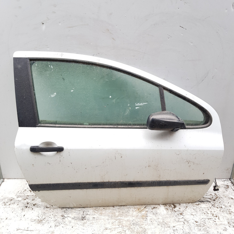 Usa / Portiera Alb,fata,dreapta,hatchback 3 Portiere Peugeot 307 2001 - 2008