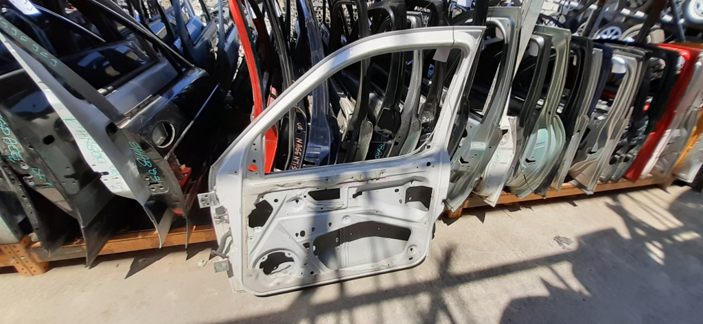 Usa / Portiera Alb,fata,dreapta Peugeot PARTNER 1 1996 - 2013
