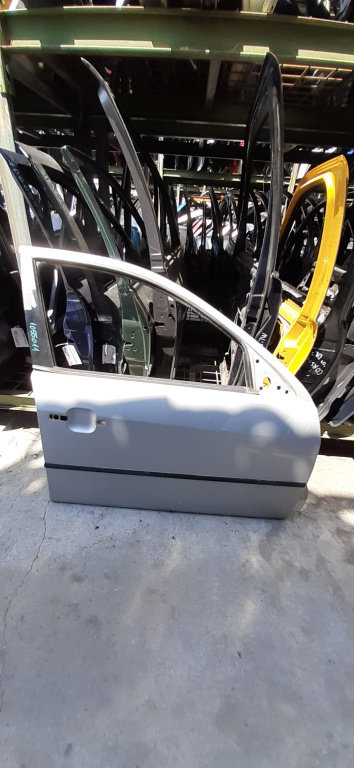Usa / Portiera Alb,Gri,fata,dreapta Ford MONDEO Mk 3 2000 - 2007